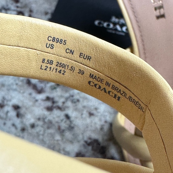 Gorgeous new in box Coach Kellie leather sandals - size 8.5 - Picture 6 of 15